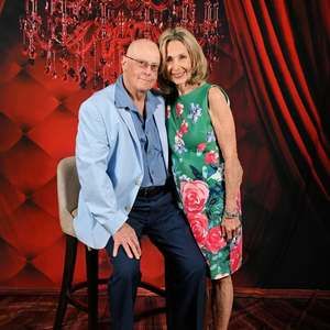 Meet your Posher, Dennis